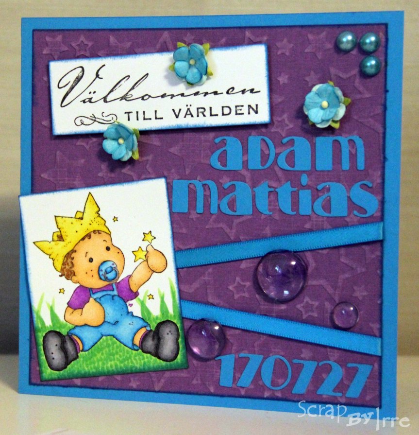 Baby card with an embossing folder and a colored stamp
